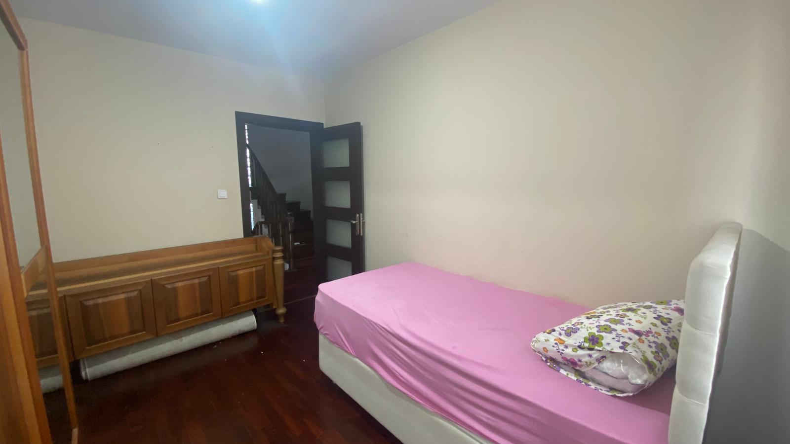 YALINCAK PARK EVLER 2'DE SATILIK TRİPLEKS VİLLA